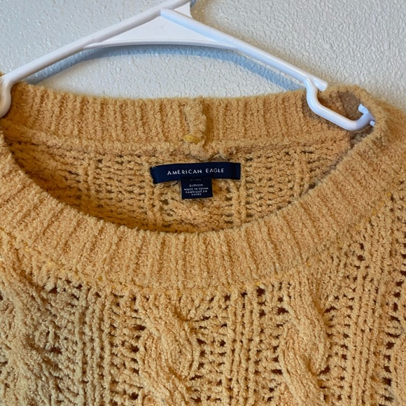 Size Small, Yellow American Eagle Sweater - Picture 3 of 4